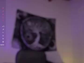 aramjones on Chaturbate