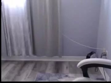 Freechat bellastar84 on Chaturbate