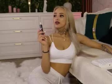 Freechat blondie_muller on Chaturbate