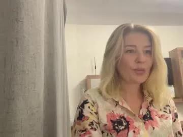 blondie_xoxoxo — Hi I am new here...dont be rude please Goal: 3 playful spanks  [67 tokens remaining] #new #shy #nonude #milf #natural