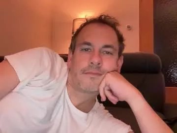 Freechat boyslut8 on Chaturbate