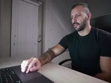 Freechat brucestryker on Chaturbate