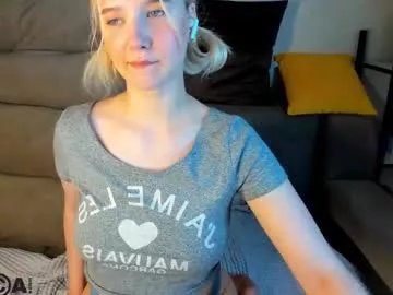 Freechat casey_sweeet on Chaturbate