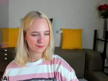 Freechat casey_sweeet on Chaturbate