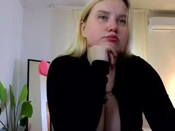 caseyrobbinss — GOAL: Shake some milky boobies [47 tokens remaining] Song request accepted! Dance with pregnant belly #bbw, #mommy, #bigboobs, #milk, #pregnant