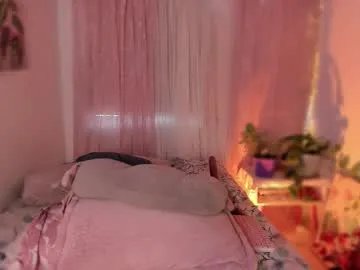 Freechat cherries_and_wine_ on Chaturbate