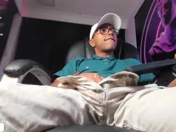 Freechat colstorw_ on Chaturbate