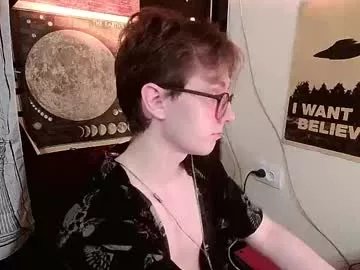 Freechat cosmonudes on Chaturbate