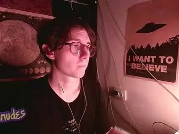 Freechat cosmonudes on Chaturbate