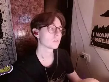 Freechat cosmonudes on Chaturbate