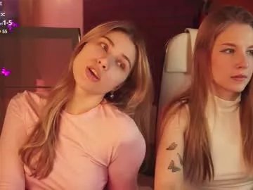 Freechat cutemousee on Chaturbate