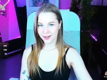 Freechat cutemousee on Chaturbate