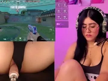 Freechat danielamendez__ on Chaturbate