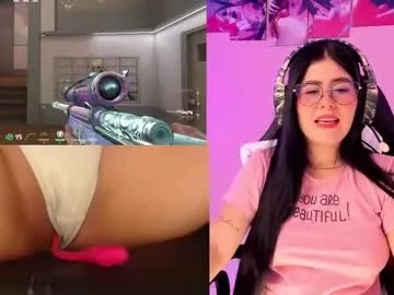 Freechat danielamendez__ on Chaturbate