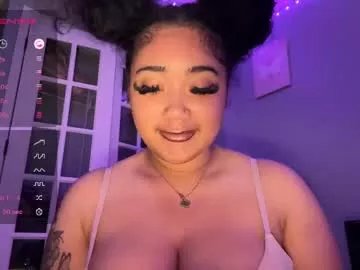 Freechat dayqueen1 on Chaturbate