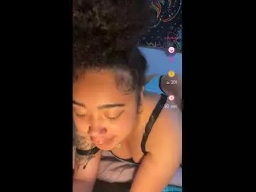 Freechat dayqueen1 on Chaturbate