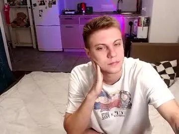 Freechat degradat1on on Chaturbate