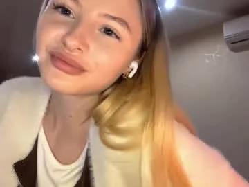deonnagarn — Goal:  Foot tease  #18 #new #shy #blonde #cute [22 tokens remaining]
