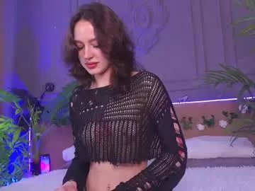 devilinee on Chaturbate