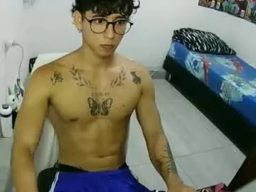 Freechat dillom420 on Chaturbate