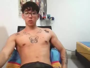 Freechat dillom420 on Chaturbate