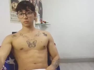 Freechat dillom420 on Chaturbate