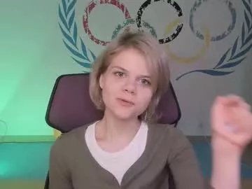 Freechat elliemurler on Chaturbate