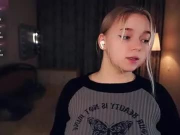 emelianae on Chaturbate 