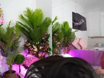 Freechat emilyhudsson on Chaturbate