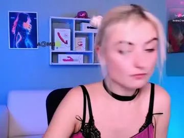 Freechat emmalina_ on Chaturbate