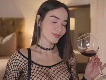 Freechat emyii on Chaturbate