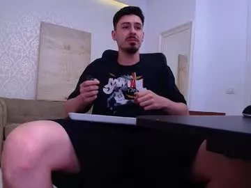 Freechat enzorace on Chaturbate