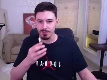 Freechat enzorace on Chaturbate