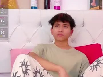 ethan_westt — GOAL: SUCK MY DILDO NAKED [95 tokens remaining] COME AND HAVE FUN WITH ME, GET OUT OF THE ROUTINE #machine #lovense #18 #boy #young