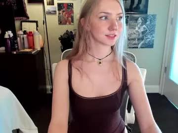 Freechat eve003300 on Chaturbate
