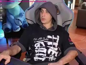 Freechat gil_gamesh2nd on Chaturbate