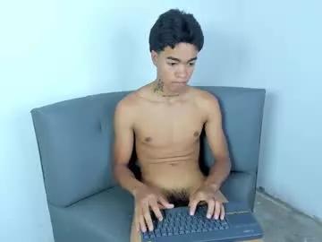 Freechat giraldo_giraldo on Chaturbate