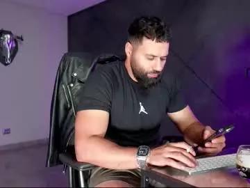 Freechat glennmasters on Chaturbate