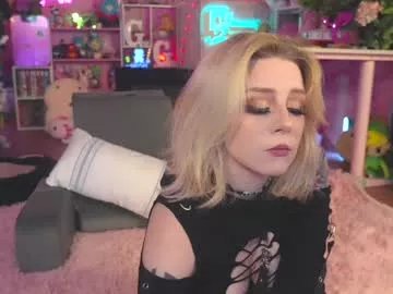 Freechat goldengoddessxxx on Chaturbate