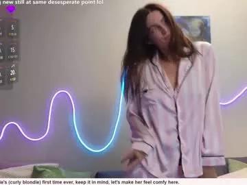 Away heidiluceous on Chaturbate