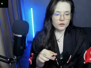 hell_hotline on Chaturbate