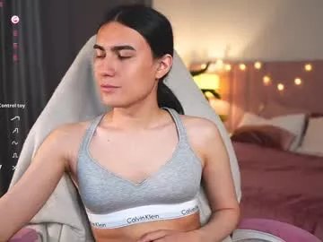 Freechat heyalena on Chaturbate