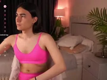 Freechat heyalena on Chaturbate