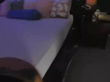 Freechat holy_khloe on Chaturbate