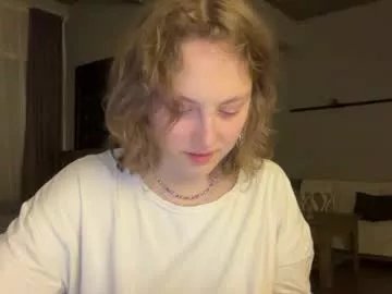 holydori on Chaturbate