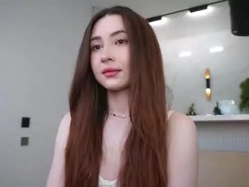 Freechat holyhee on Chaturbate