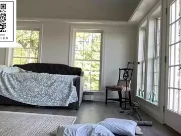 Freechat honeybelle8 on Chaturbate