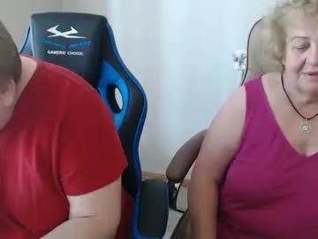 Freechat hotfiremommy on Chaturbate