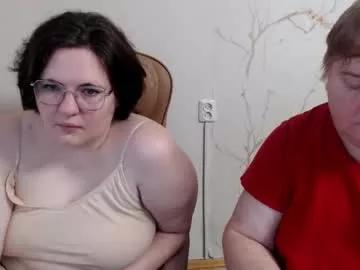 Freechat hotfiremommy on Chaturbate