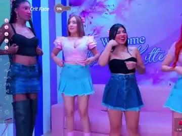 Freechat hotties_kittens18 on Chaturbate